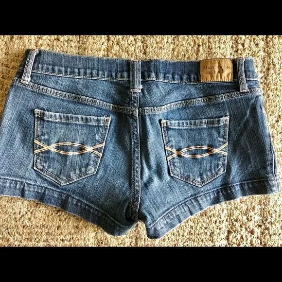 Great Abercrombie & Fitch jeans shorts (4) - Picture 2 of 2
